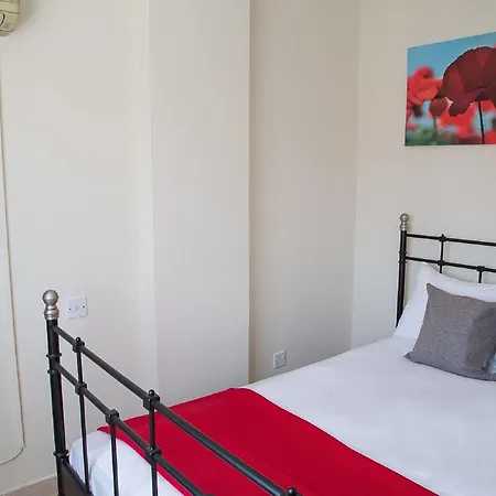 Hotel Nest *